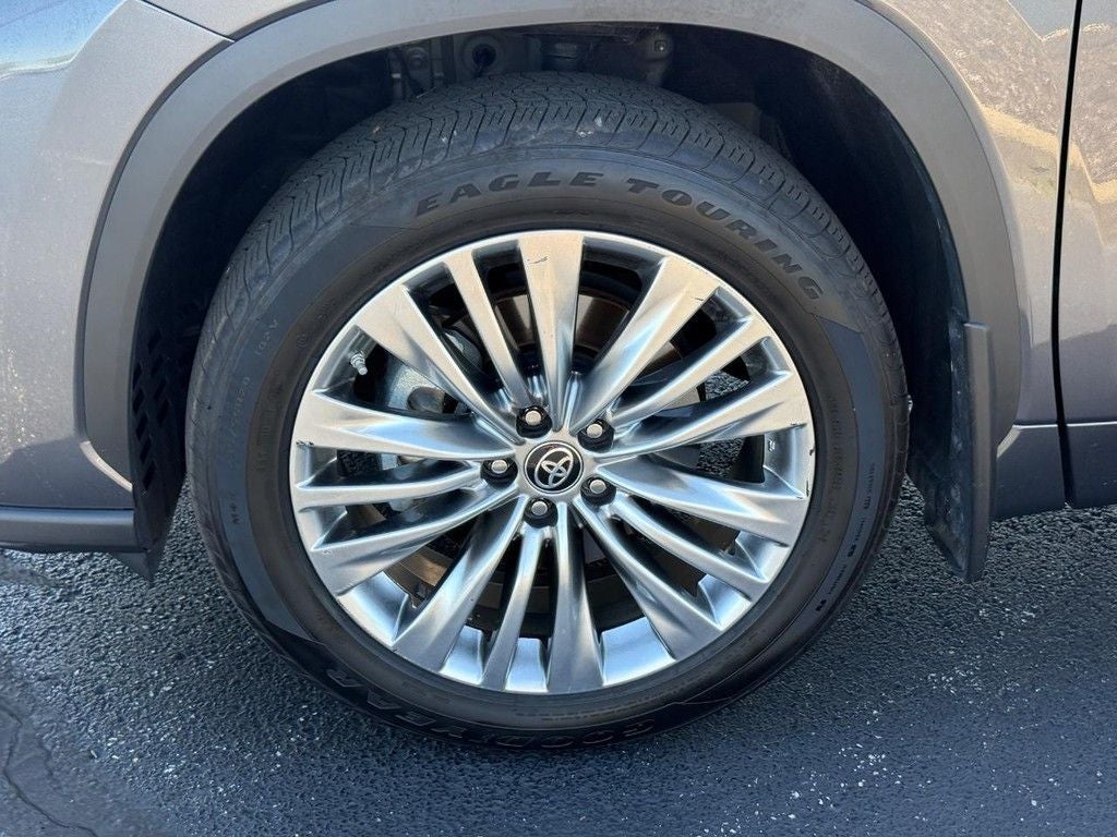 2024 Toyota Highlander Platinum