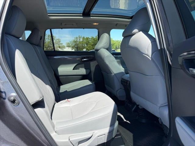 2024 Toyota Highlander Platinum