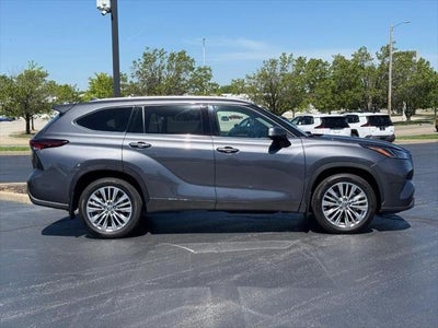 2024 Toyota Highlander Platinum