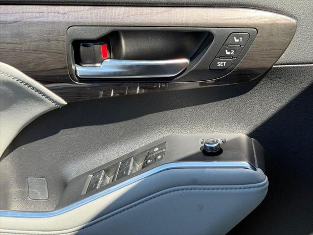 2024 Toyota Highlander Platinum