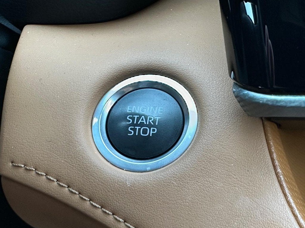 2024 Toyota Highlander Platinum