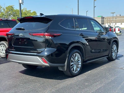 2024 Toyota Highlander Platinum