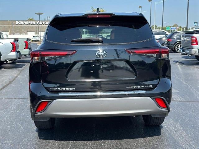 2024 Toyota Highlander Platinum