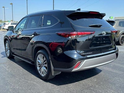 2024 Toyota Highlander Platinum