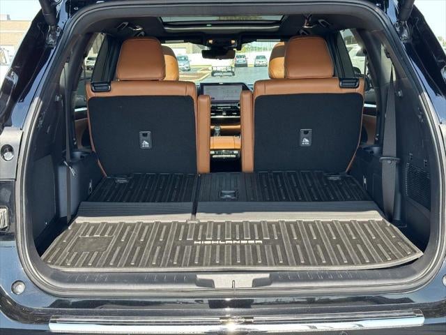 2024 Toyota Highlander Platinum