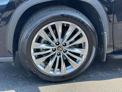 2024 Toyota Highlander Platinum