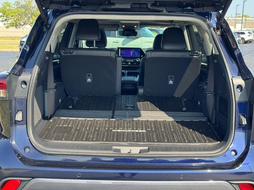 2026 Toyota Highlander Hybrid Limited
