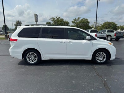 2012 Toyota Sienna XLE 8 Passenger