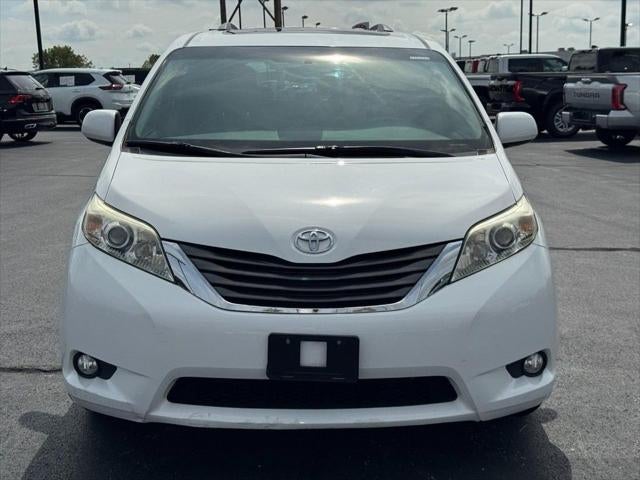 2012 Toyota Sienna XLE 8 Passenger