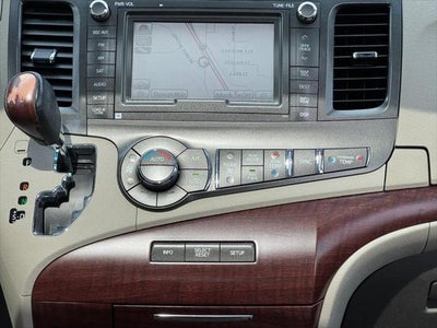 2012 Toyota Sienna XLE 8 Passenger