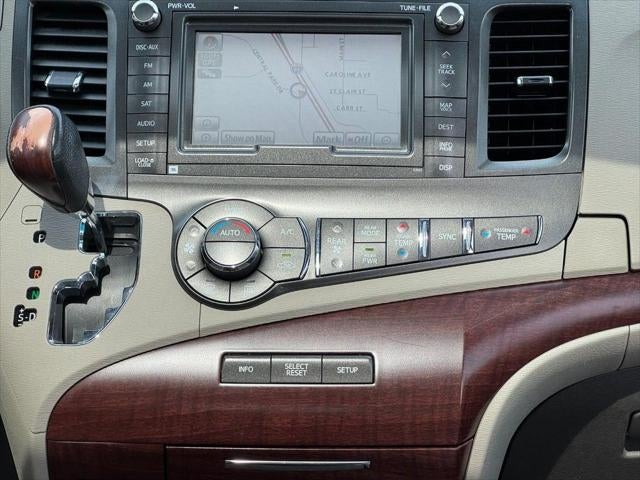 2012 Toyota Sienna XLE 8 Passenger