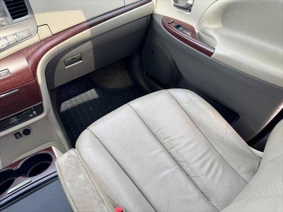 2012 Toyota Sienna XLE 8 Passenger