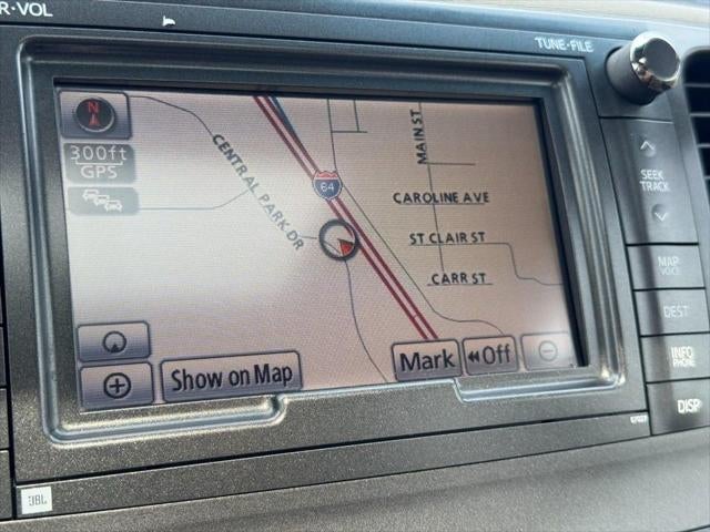 2012 Toyota Sienna XLE 8 Passenger
