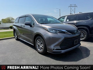 2021 Toyota Sienna XLE 7 Passenger