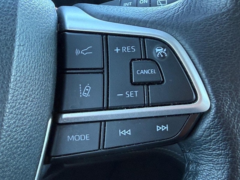 2024 Toyota Sienna XLE 7 Passenger