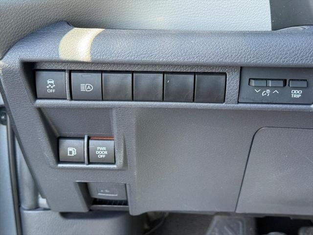 2024 Toyota Sienna XLE 7 Passenger