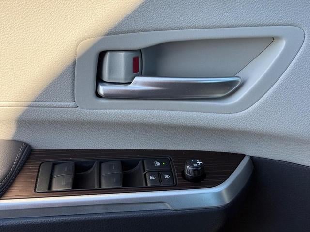 2024 Toyota Sienna XLE 7 Passenger