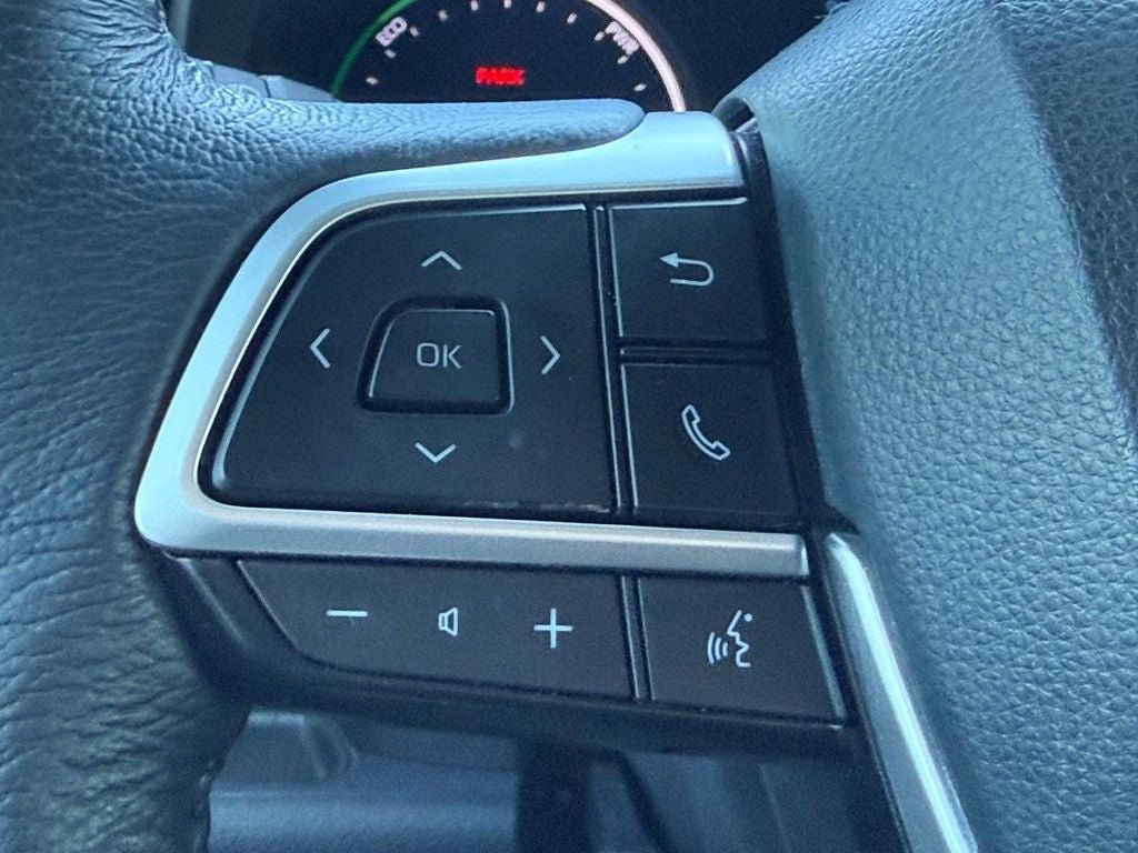 2022 Toyota Sienna XLE 8 Passenger