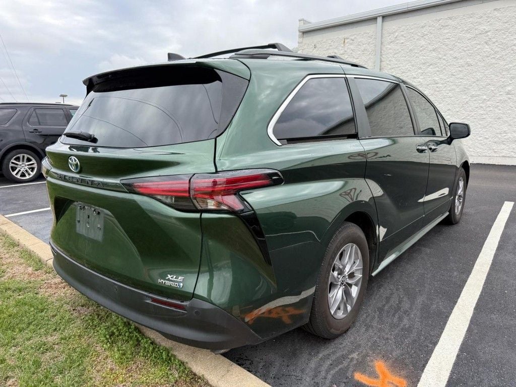 2022 Toyota Sienna XLE 7 Passenger
