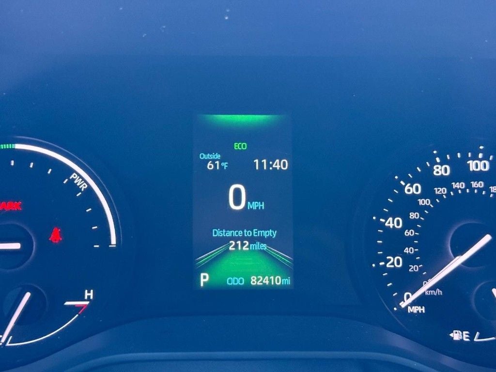 2022 Toyota Sienna XLE 8 Passenger