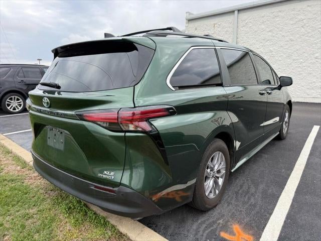 2022 Toyota Sienna XLE 7 Passenger