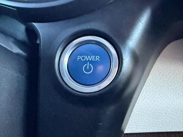 2022 Toyota Sienna XLE 8 Passenger