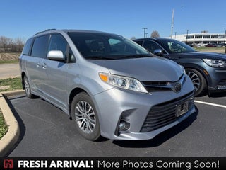 2018 Toyota Sienna XLE 8 Passenger