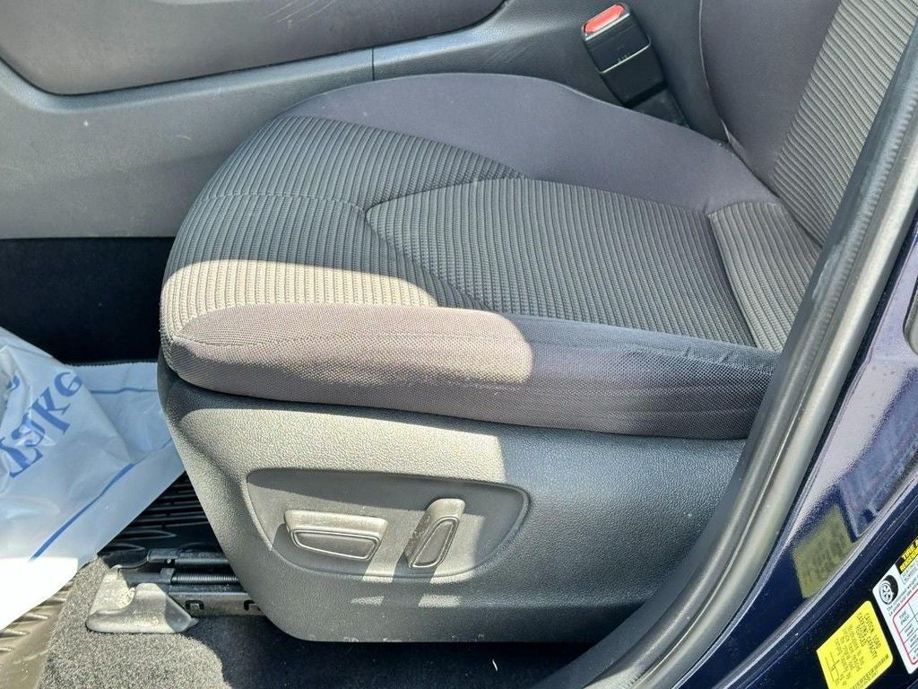 2023 Toyota Highlander Hybrid LE