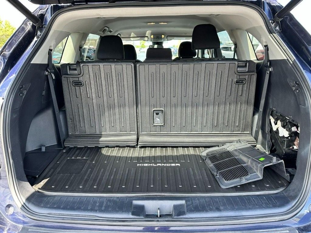 2023 Toyota Highlander Hybrid LE