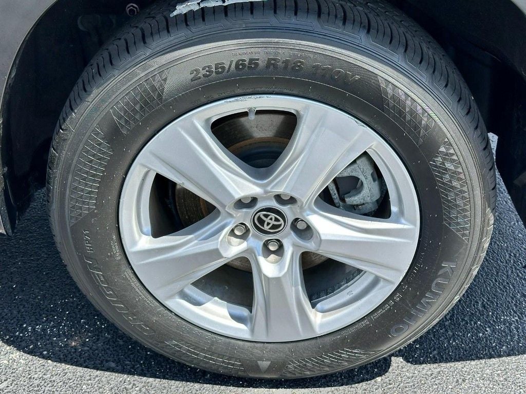 2023 Toyota Highlander Hybrid LE