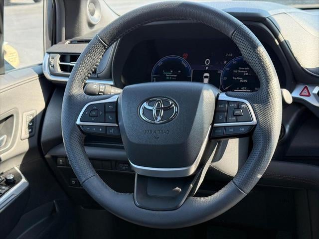 2025 Toyota Sienna Limited 7 Passenger