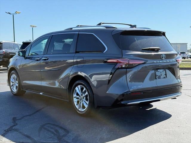 2025 Toyota Sienna Limited 7 Passenger