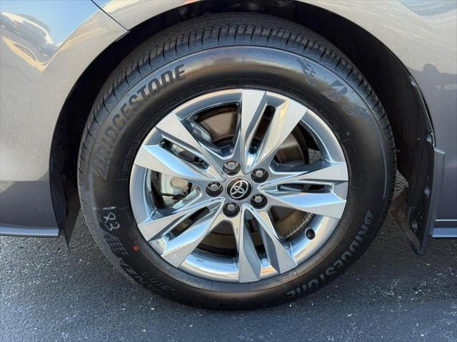 2025 Toyota Sienna Limited 7 Passenger