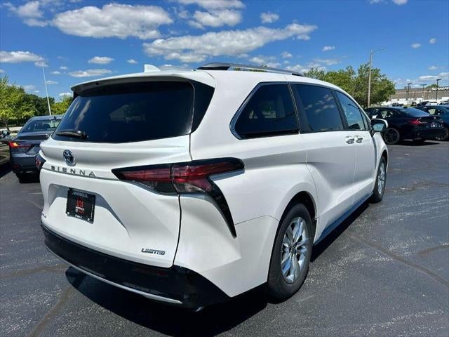 2025 Toyota Sienna Limited 7 Passenger