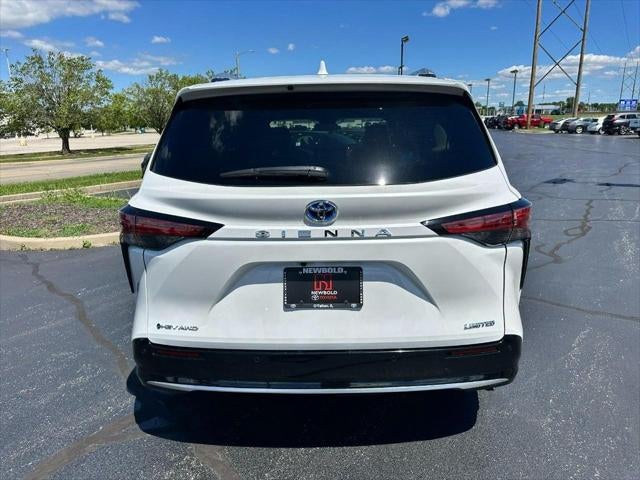 2025 Toyota Sienna Limited 7 Passenger