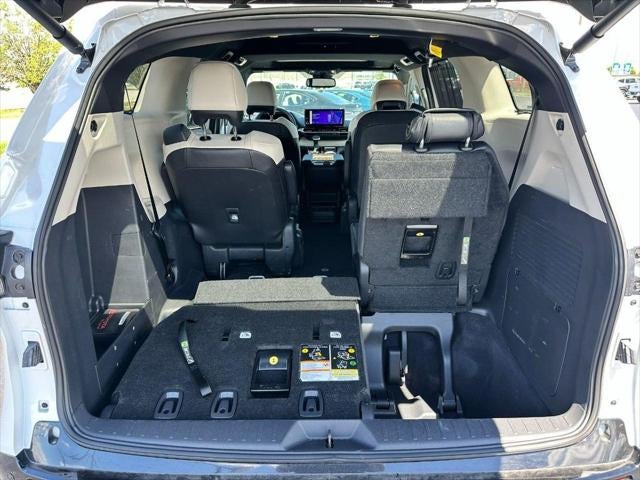2025 Toyota Sienna Limited 7 Passenger