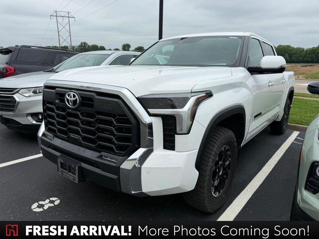 2022 Toyota Tundra SR5 3.4L 4WD CrewMax 5.5' Bed's photo