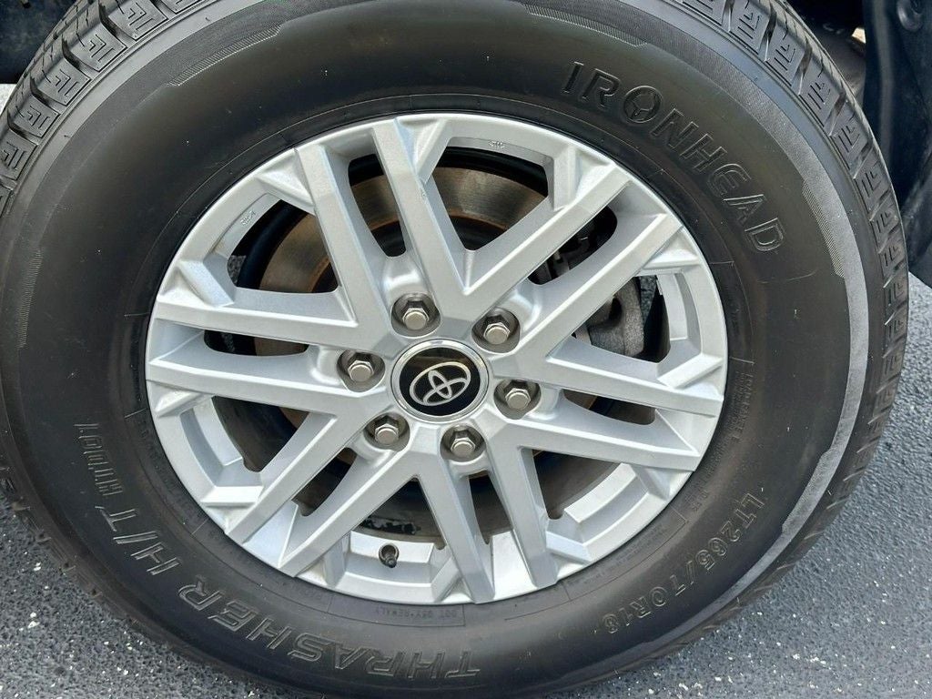 2022 Toyota Tundra SR5