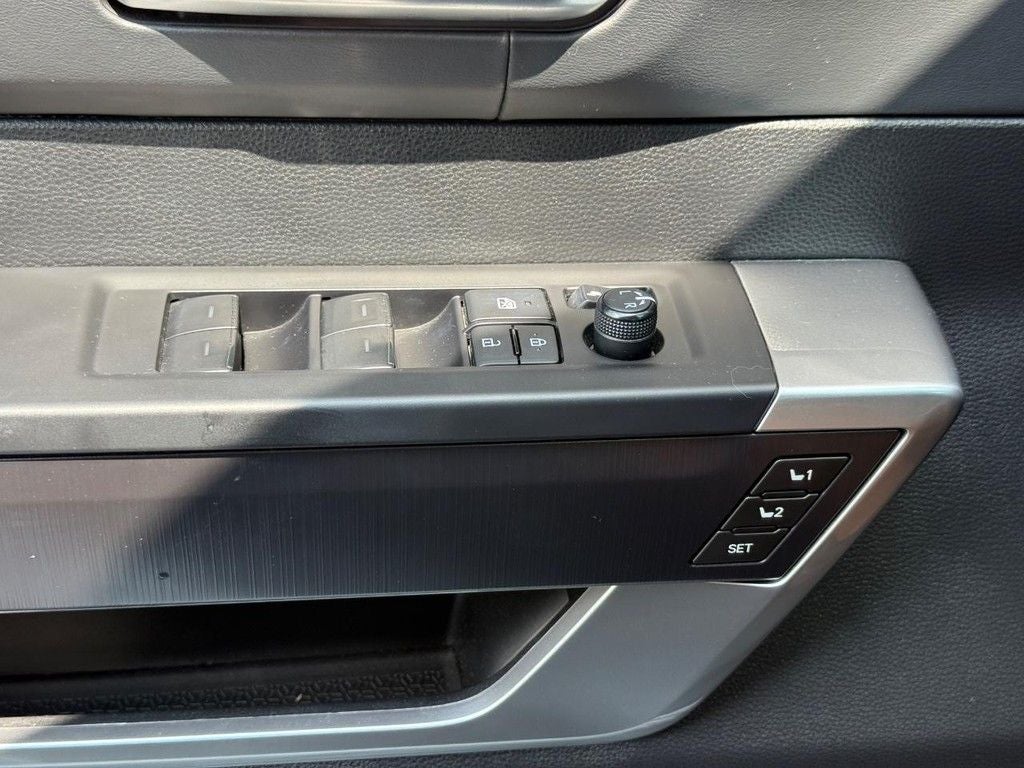 2023 Toyota Tundra Platinum
