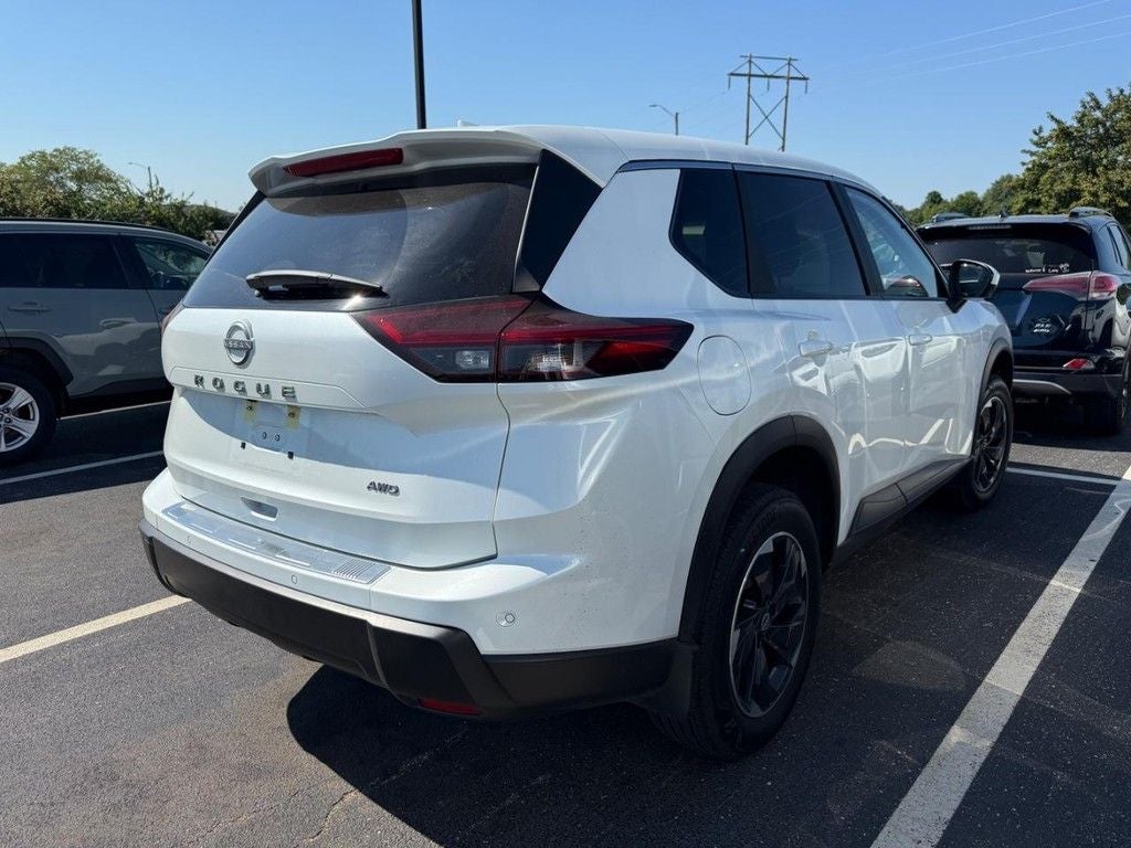 2025 Nissan Rogue SV