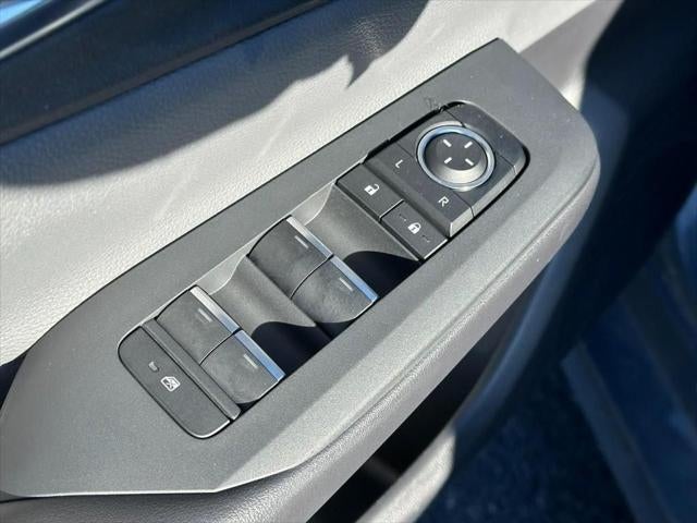 2023 Toyota Prius XLE