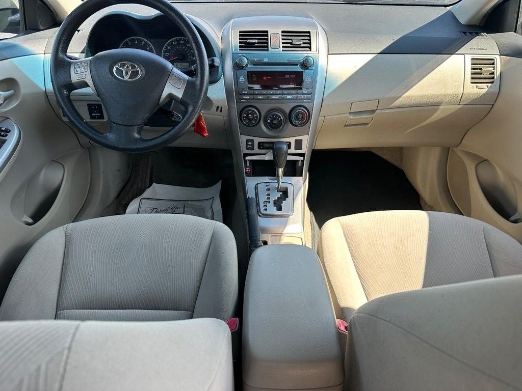 2011 Toyota Corolla LE