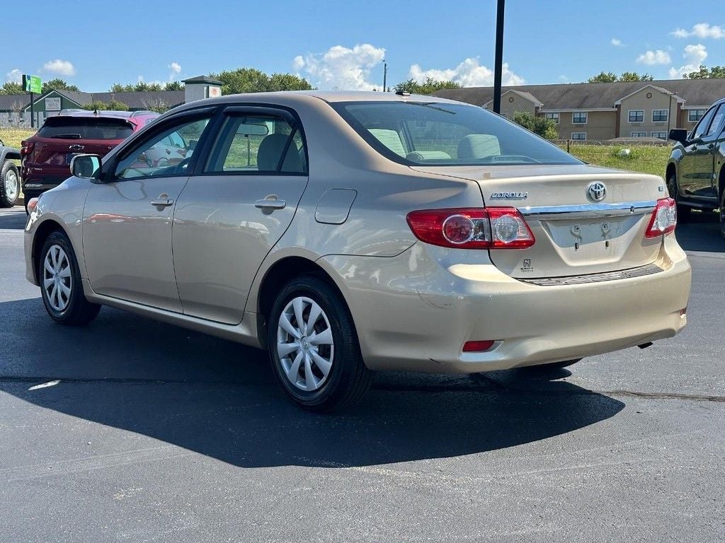 2011 Toyota Corolla LE