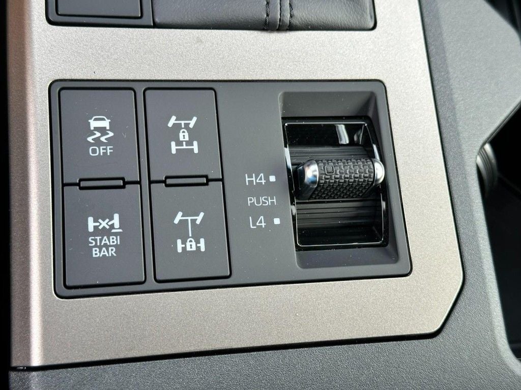 2026 Toyota Land Cruiser Base
