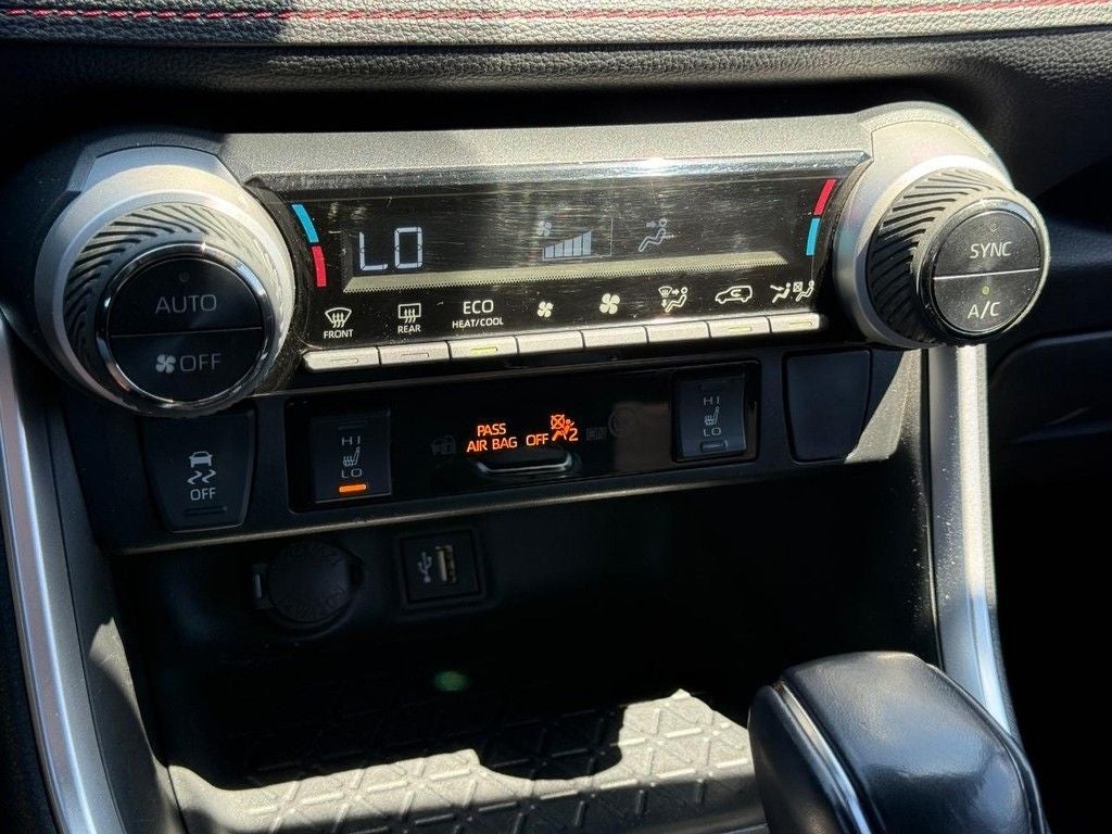 2024 Toyota RAV4 Prime SE