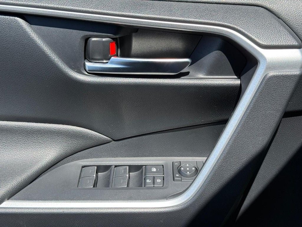 2024 Toyota RAV4 Prime SE