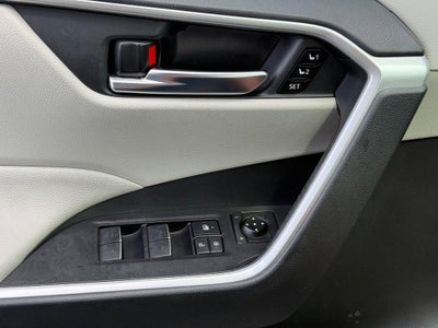2022 Toyota RAV4 Hybrid XLE Premium