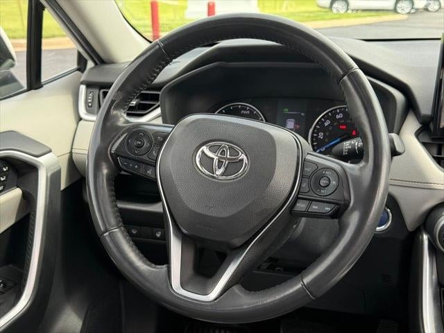 2022 Toyota RAV4 Hybrid XLE Premium