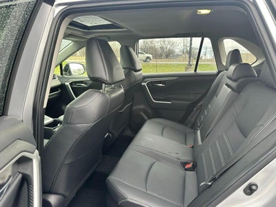 2022 Toyota RAV4 Hybrid XLE Premium