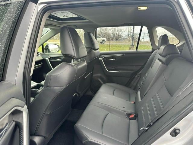 2022 Toyota RAV4 Hybrid XLE Premium